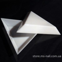 Треугольник пластиковый для страз